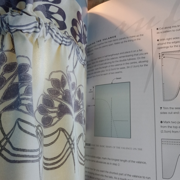 BOOK The Sewing Bible - Curtains - Picture 5 of 16